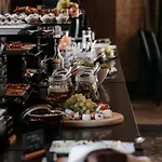 Hotel Platinum Palace Boutique & 5*