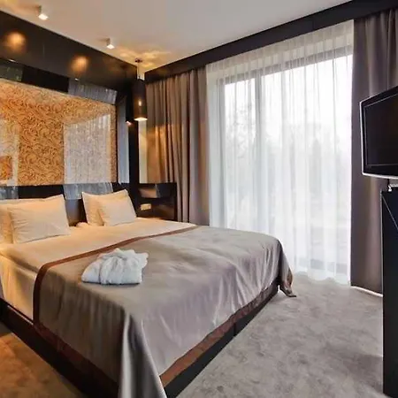 Hotel Platinum Palace Boutique & 5*