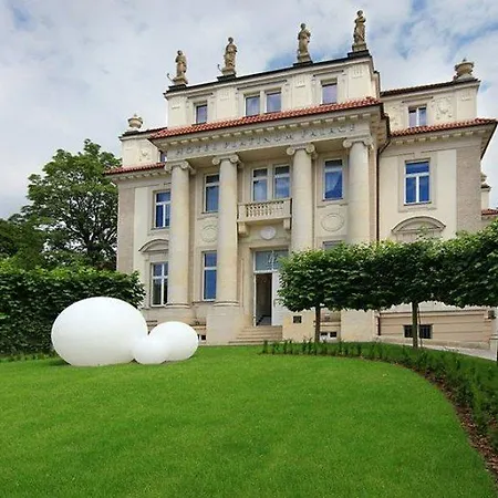 Hotel Platinum Palace Boutique & 5*