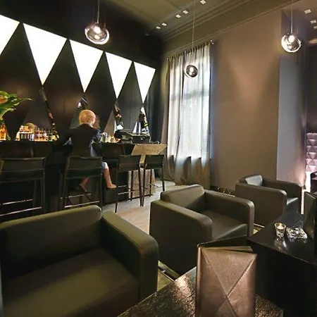 Platinum Palace Boutique &