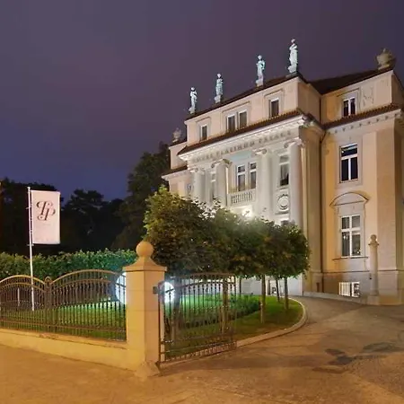 Hotel Platinum Palace Boutique & 5*