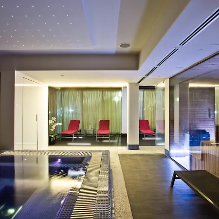 Platinum Palace Boutique &