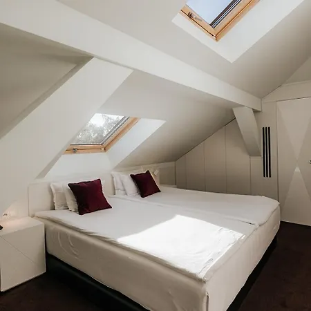 Platinum Palace Boutique & Szálloda 5*