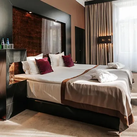 Platinum Palace Boutique & Hotell