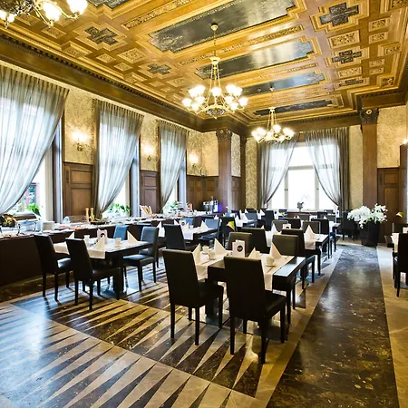 Hotel Platinum Palace Boutique &