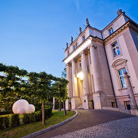 Platinum Palace Boutique & Szálloda