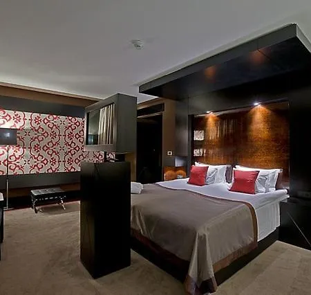 Platinum Palace Boutique & Szálloda