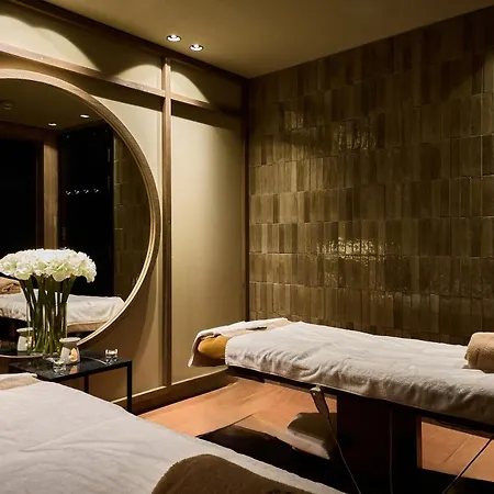 Hotel Platinum Palace Boutique &