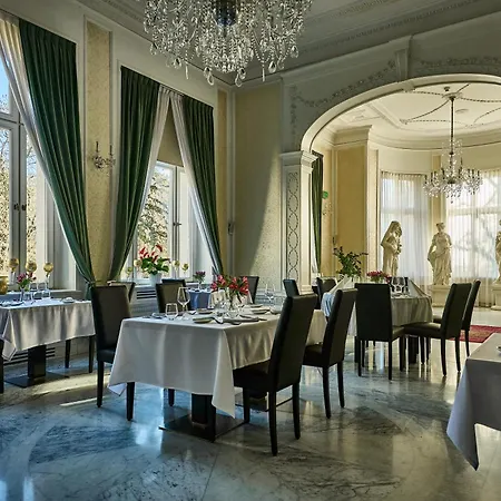 Platinum Palace Boutique & Hotel