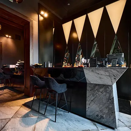 Platinum Palace Boutique & Hotel