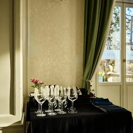 Hotel Platinum Palace Boutique & 5*