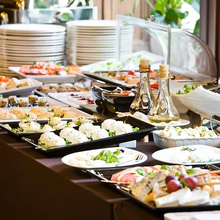 Platinum Palace Boutique &