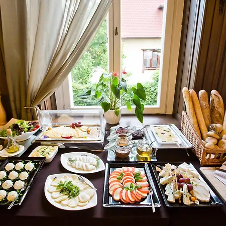 Platinum Palace Boutique & Hotel 5*