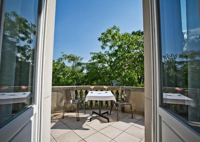 酒店 Platinum Palace Boutique & 5*