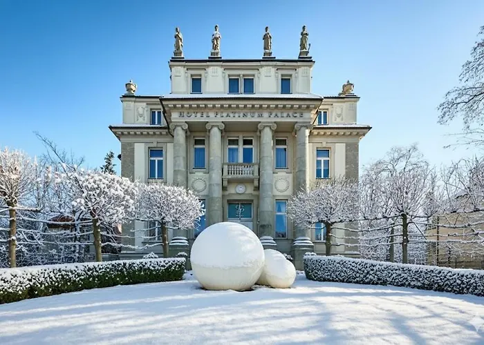 Platinum Palace Boutique & 5*